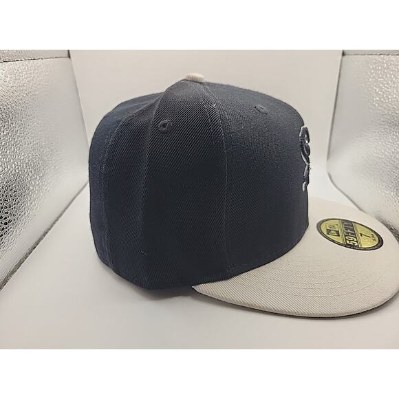 New Era Black and Gray Cap - Picture 4 of 9